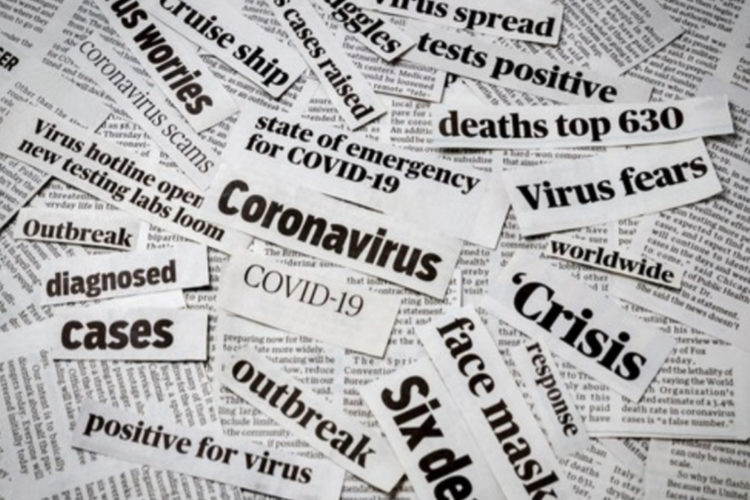 Recortes de periódico sobre virus