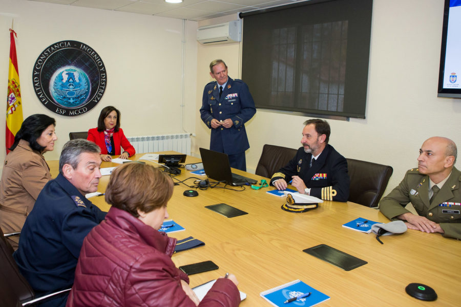 Visita de Margarita Robles al Mando Conjunto de Ciberdefensa, en 2018.