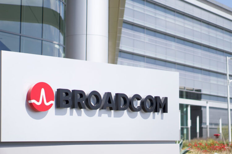 Broadcom compra VMware
