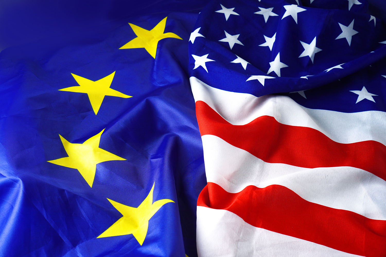 La Unión Europea y Estados Unidos adecúan sus flujos de datos para transferirlos de forma segura