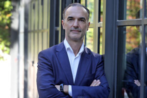 Román Martín, Interbel
