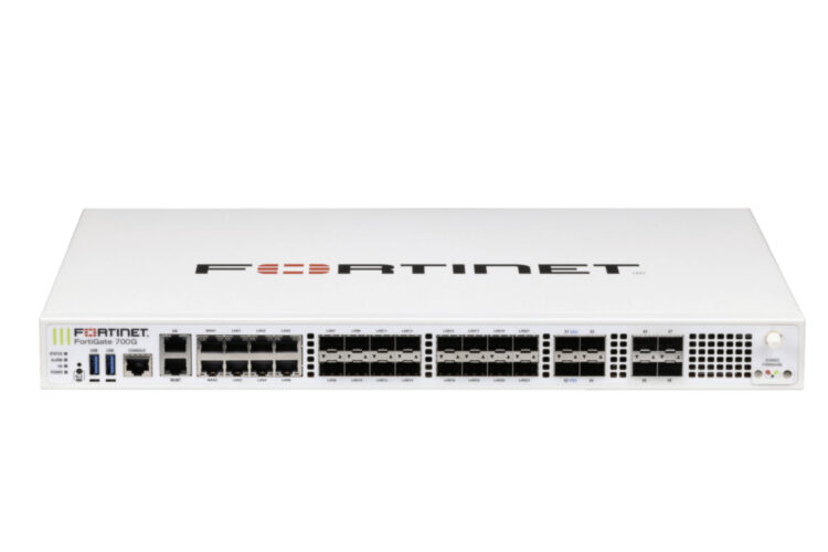 Fortinet lanza FortiGate 700G, su nueva solución 'firewall' con IA para entornos híbridos.
