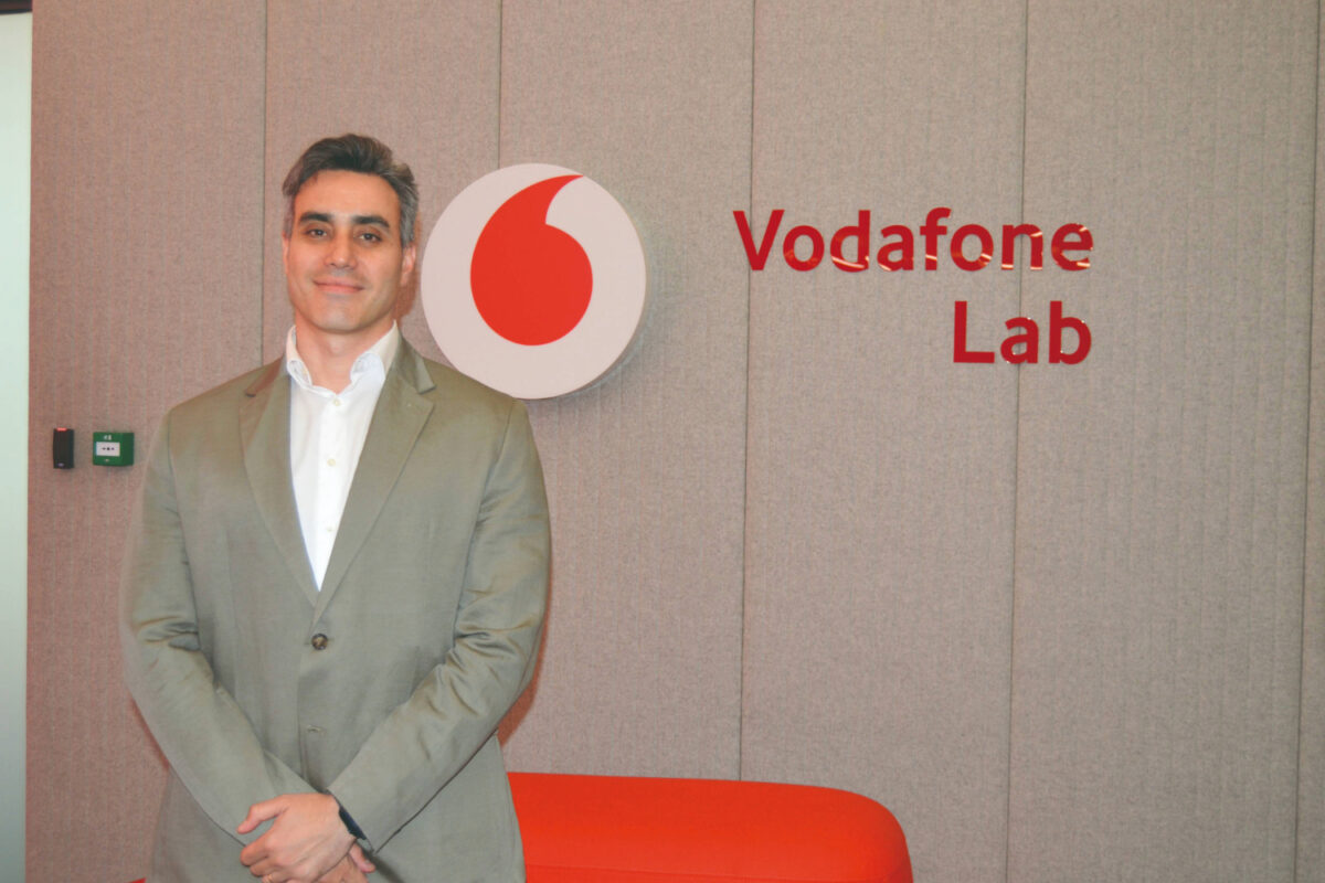 Roberto Lara, director de Ciberseguridad de Vodafone Business, en una entrevista sobre ciberseguridad empresarial.