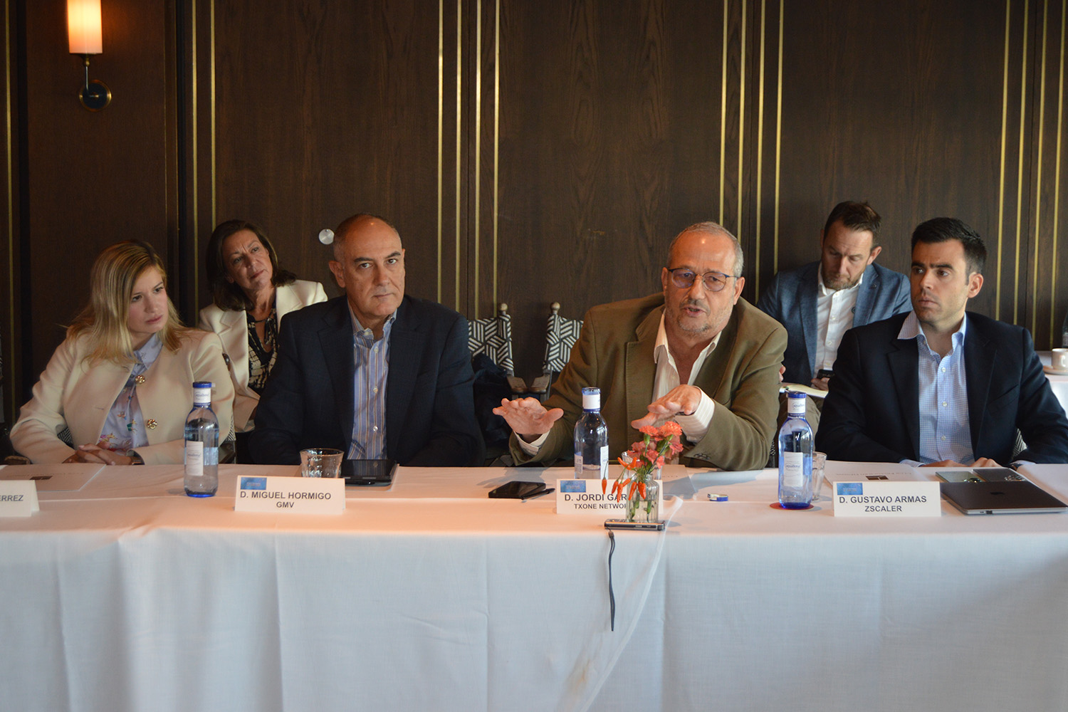 Participantes desayuno ICSO_ciberseguridad industrial 5