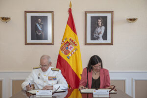 Firma convenio JEMAD y Casa Real
