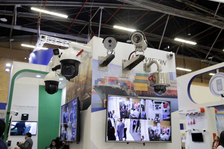 cámaras de videovigilancia expuestas en la Feria Internacional de Seguridad ESS+